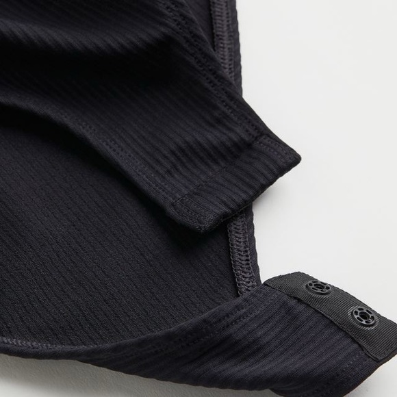 H&M black ribbed long sleeve cutout bodysuit - Picture 2 of 4